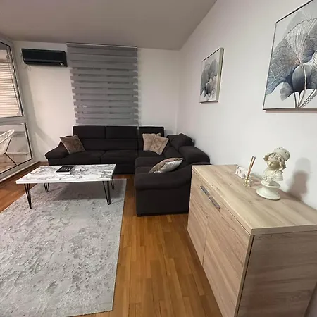 Апартаменты Apartman Bucca *