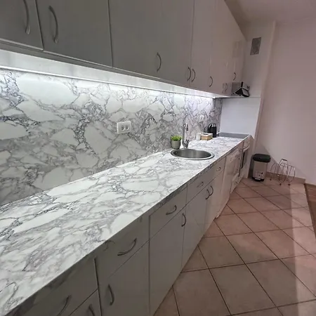 Apartman Bucca Апартаменты